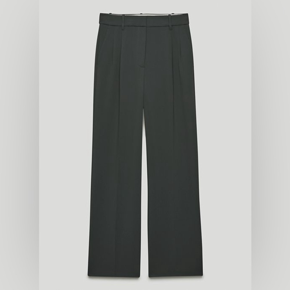 Aritzia Effortless Wide-Leg Trousers in Elegant Charcoal